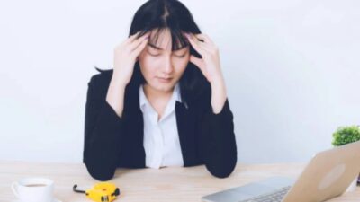 7 Tips Mengatasi Pusing Akibat Penggunaan Gadget Berlebihan dan Menjaga Kesehatan Mata