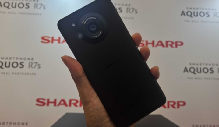 smartphone Sharp Aquos R7s
