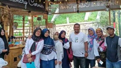 Menikmati Kopi Hangat dan Kue Balok Cihapit di Saung Bontamia Cijambu Tanjungsari Sumedang