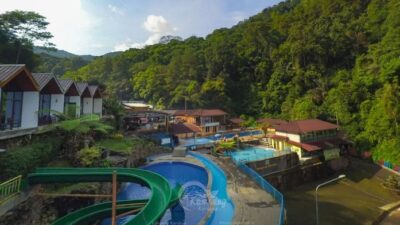 Teruntuk Nama Agus, Kalian Bisa Gratis Masuk Kampung Karuhun Sumedang Selama Agustus
