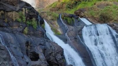 Wisata Curug Cikanteh Jawa Barat: Keindahan Alam yang Menakjubkan