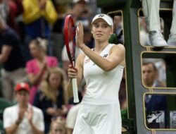 Kemenangan Gemilang di Hari Keenam Wimbledon: Elena Rybakina, Carlos Alcaraz, dan Matteo Berrettini Melaju ke Babak Berikutnya