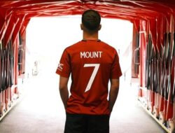 Mason Mount Debut Bersama Manchester United dalam Pertandingan Melawan Leeds United