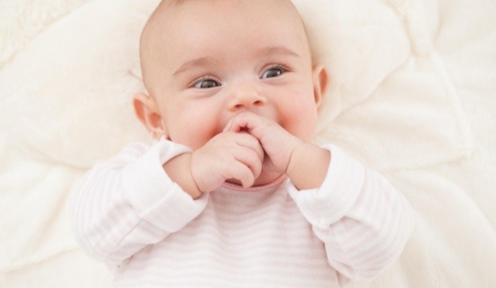 posisi tidur bayi 0-3 bulan