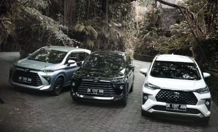 Perbandingan penjualan Avanza dan Veloz