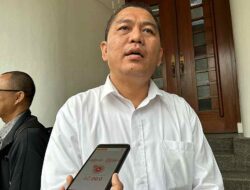 Bahaya Kabel Fiber Optik Menjuntai di Atas Jalan Raya, Ini Kata Apjatel