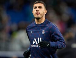 Chelsea Pertimbangkan Tawaran untuk Gelandang PSG Leandro Paredes