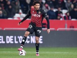 Potensi Pergantian Pemain Belakang di Manchester United: Jean-Clair Todibo Menjadi Target Utama