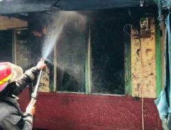 Api Hanguskan Rumah di Arjasari, Kerugian Capai Belasan Juta Rupiah