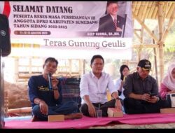 Prank! Seorang Pemuda Marah-marah dan Geber Motor di Reses Anggota DPRD Sumedang