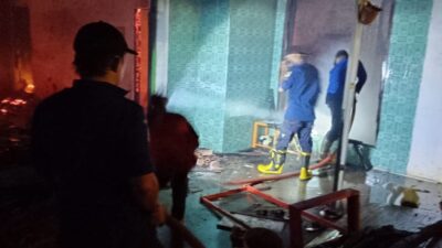 Rumah di Wado Sumedang Terbakar, 6 Unit Motor dan Perhiasan Hangus Dilalap Api