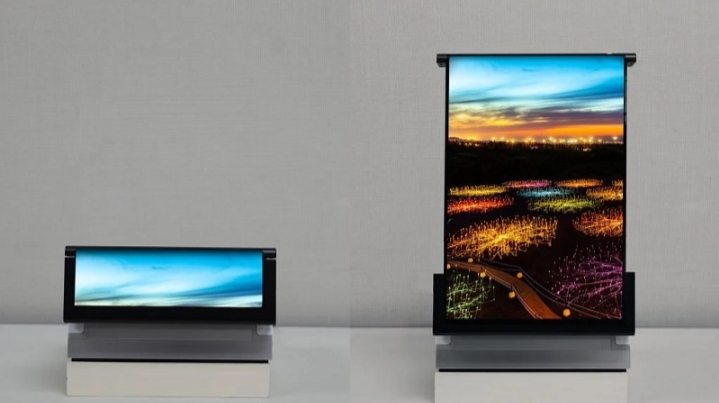 Ponsel Layar Gulung Samsung