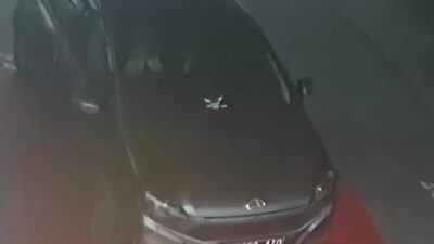 Waduh! Pemobil Ini Terekam CCTV Curi Uang di SPBU Sumedang