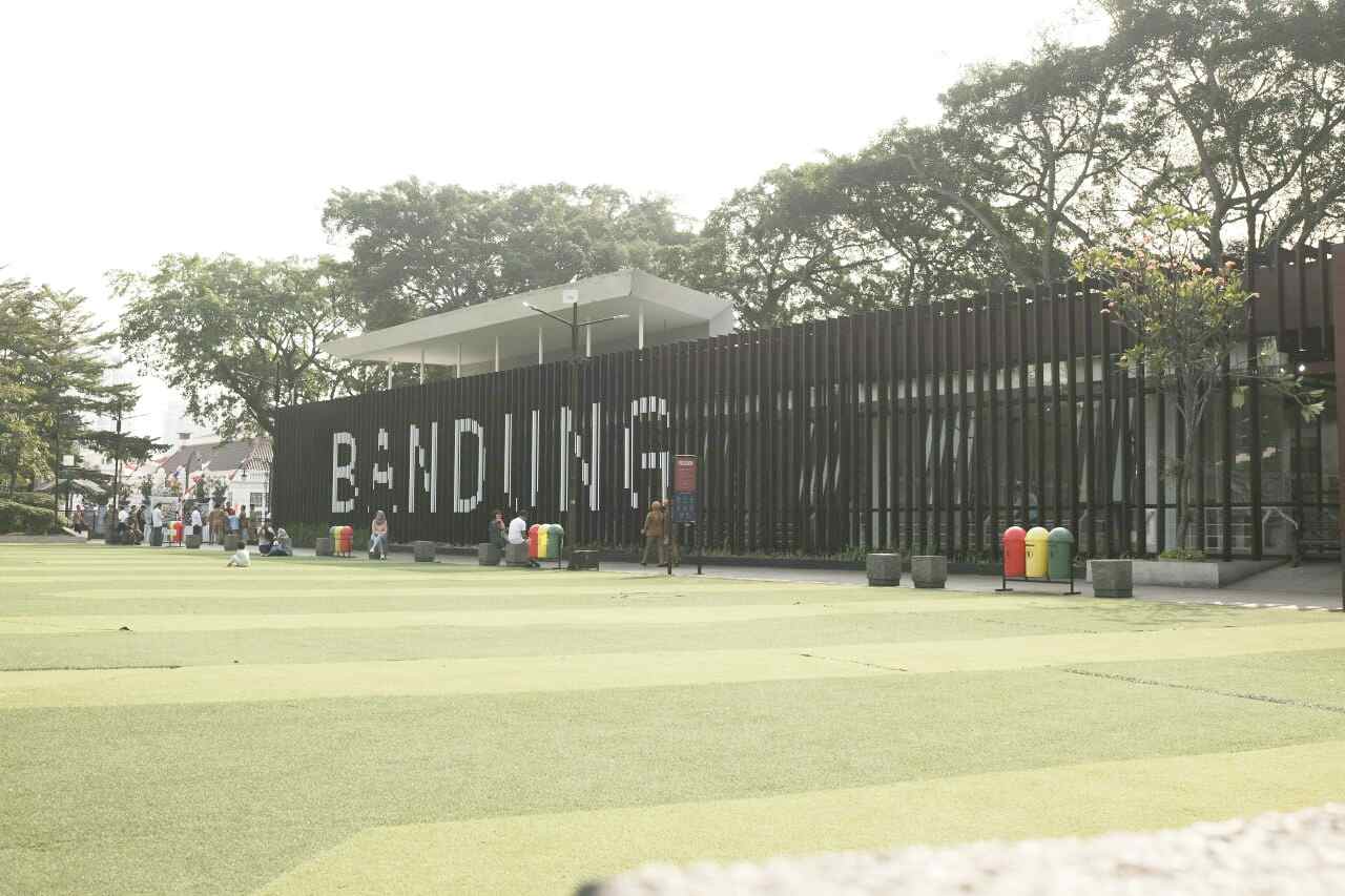 Microlibrary Alun-alun Bandung