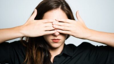 Mengatasi Scopophobia