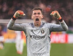 Manchester United Konfirmasi Penjualan Kiper Muda Matej Kovar ke Bayer Leverkusen