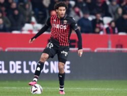 Jean-Clair Todibo Menuju Manchester United: Kabar Terbaru dan Kemungkinan Transfer
