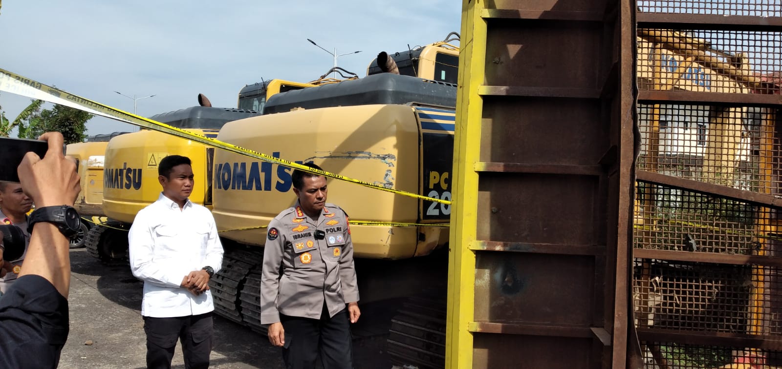 Penambangan Pasir Ilegal