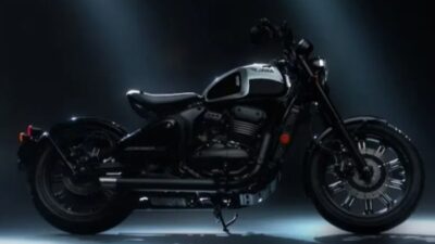 Jawa 42 Bobber Black Mirror