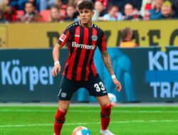 Liverpool Masih Mencari Bek Baru: Piero Hincapie Belum Tiba