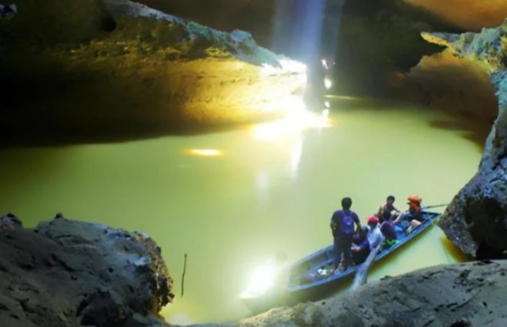 Wisata Goa Temuluang