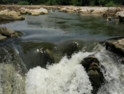 Wisata Air Terjun Riam Hanai di Hulu Sungai Selatan, Kalimantan Selatan