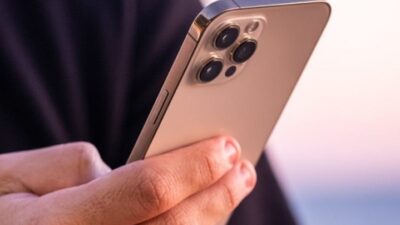 Perancis Melarang Penjualan iPhone