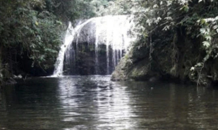 Air Terjun Mandin Damar