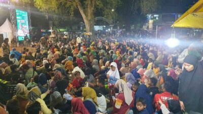 Ribuan Warga di Sumedang Banjiri Gelaran Wayang Golek Giriharja 3 Putra di Alun-alun Situraja