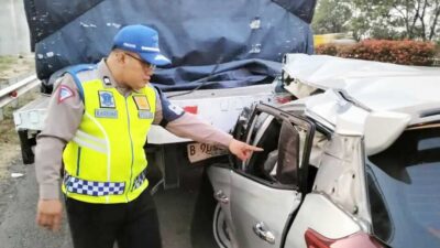 Tragis! Detik-detik Pengemudi Toyota Yaris Tewas Usai Tabrak Truk di Tol Padaleunyi