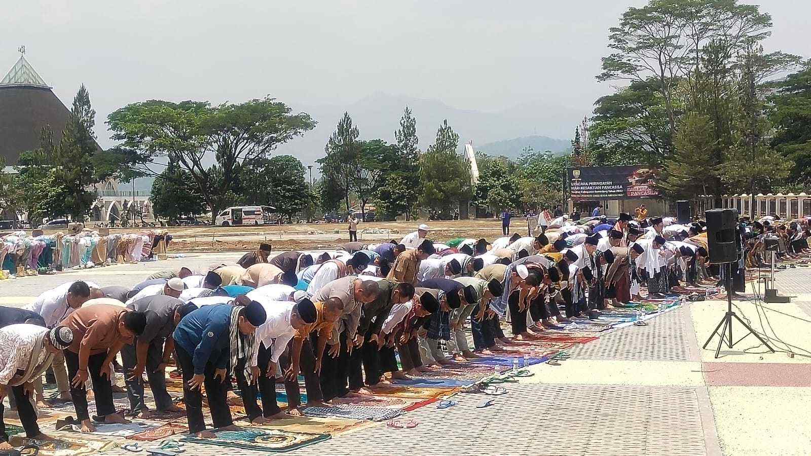 Sholat Istisqa di Sumedang