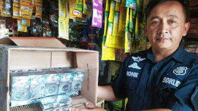 6.560 Batang Rokok Ilegal Ditemukan di Cimahi, Pedagang Sembunyikan Barbuk