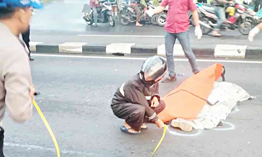 Pejalan kaki tewas