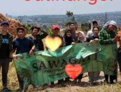 Hima Fisip Unpad Gelar Penanaman Pohon Bersama Petani di Ex Galian C Gunung Geulis Sumedang
