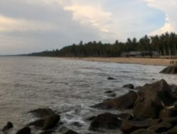 Pantai Bukit Raya Putri Serai: Keindahan Pantai Legendaris di Sambas