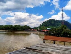 Pantai Tanjung Datu: Menikmati Pesona Unik di Sambas, Kalimantan Barat