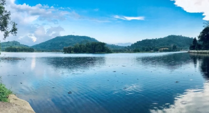 Danau Sebedang/(celebesborneo)