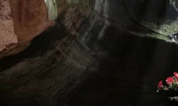 Goa Alam Santok/(celebesborneo)
