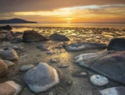 Pantai Sedau di Singkawang, Kalimantan Barat: Keindahan Alam yang Memukau