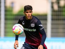 Liverpool Tahan Godaan Piero Hincapie: Alternatif Bek Tengah