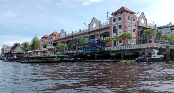 Sungai Mentaya/(celebesborneo)