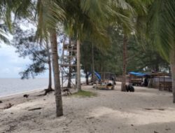 Pantai Mangkupadi, Bulungan, Kalimantan Utara: Suasana yang Indah dan Menarik