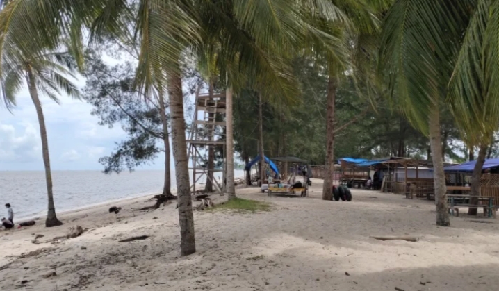 Pantai Mangkupadi