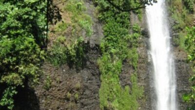 Wisata Air Terjun Songgolangit: Menyelami Keindahan Alam Jepara, Jawa Tengah