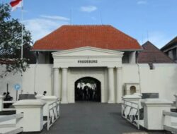 Benteng Vredeburg, Jogja: Pusat Sejarah dan Keindahan di Tengah Malioboro