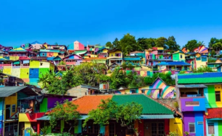 Kampung Pelangi Semarang/(Klookcom)