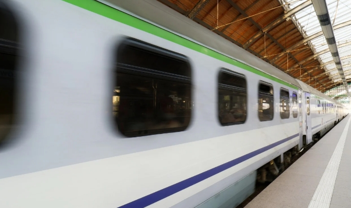 Kereta Cepat/(Pixabay)