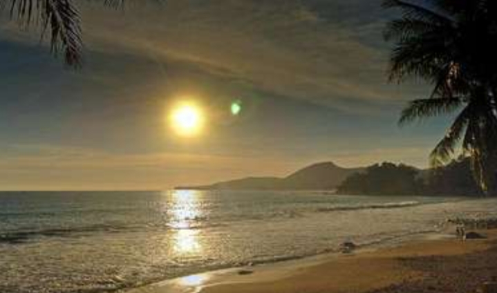 Pantai Cimaja Sukabumi