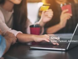 Kaum Milenial di Kawasan Industri Tembakau Sumedang Dilatih Digital Marketing