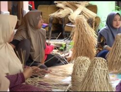 Di Sumedang Bongsang Diusulkan Pengganti Kantong Plastik